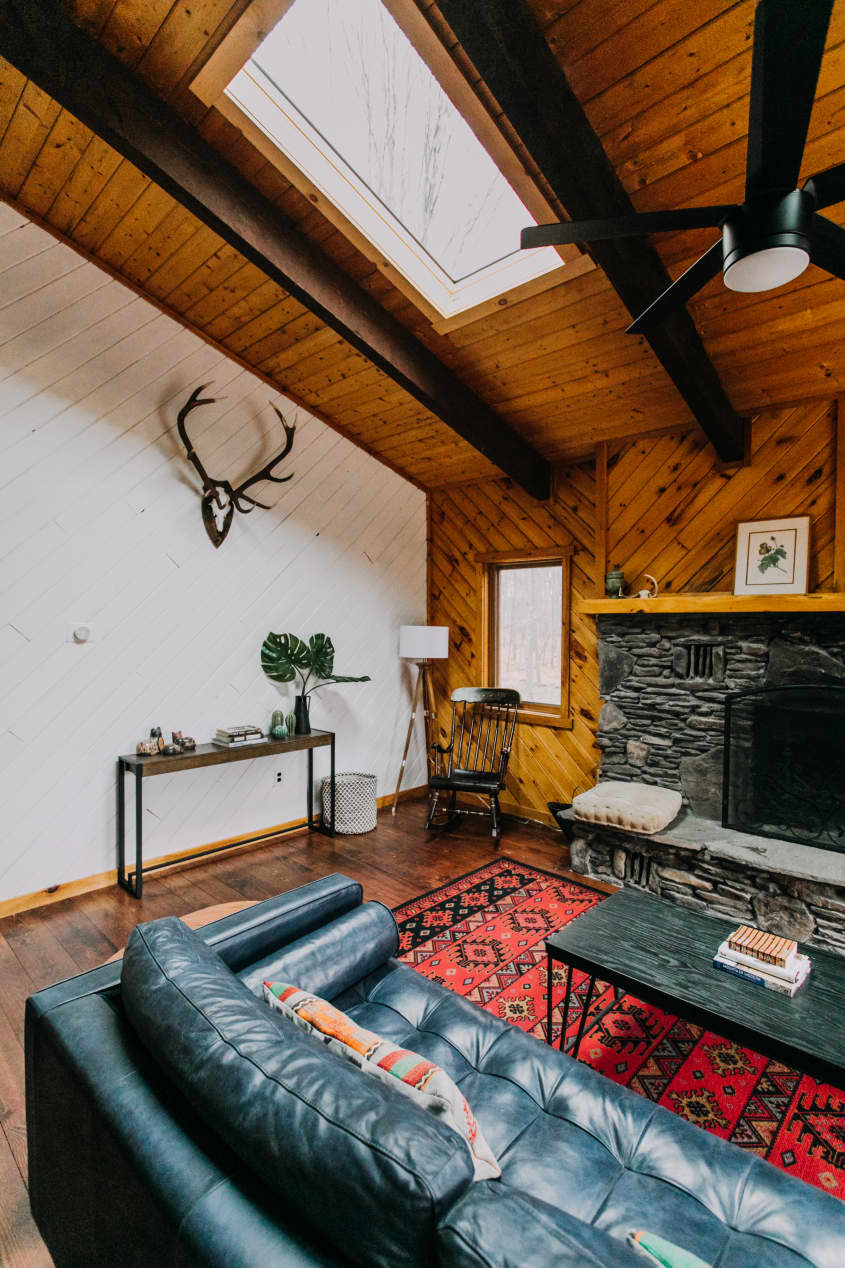 House Tour A Cozy Mountain Cabin In The Catskills Apartment Therapy